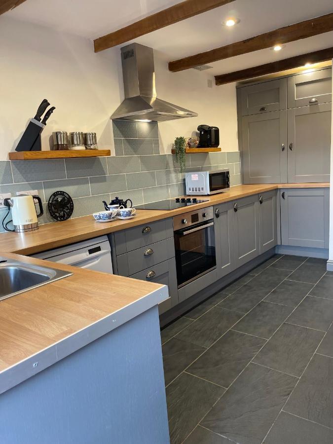 Cilhendre Holiday Cottages - The Dairy Swansea Eksteriør bilde