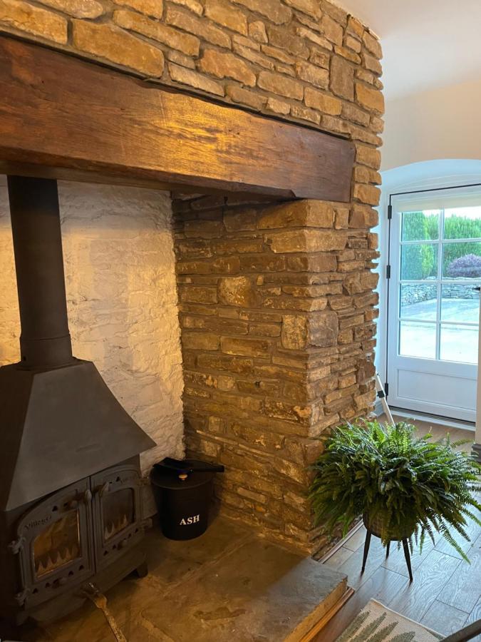 Cilhendre Holiday Cottages - The Dairy Swansea Eksteriør bilde